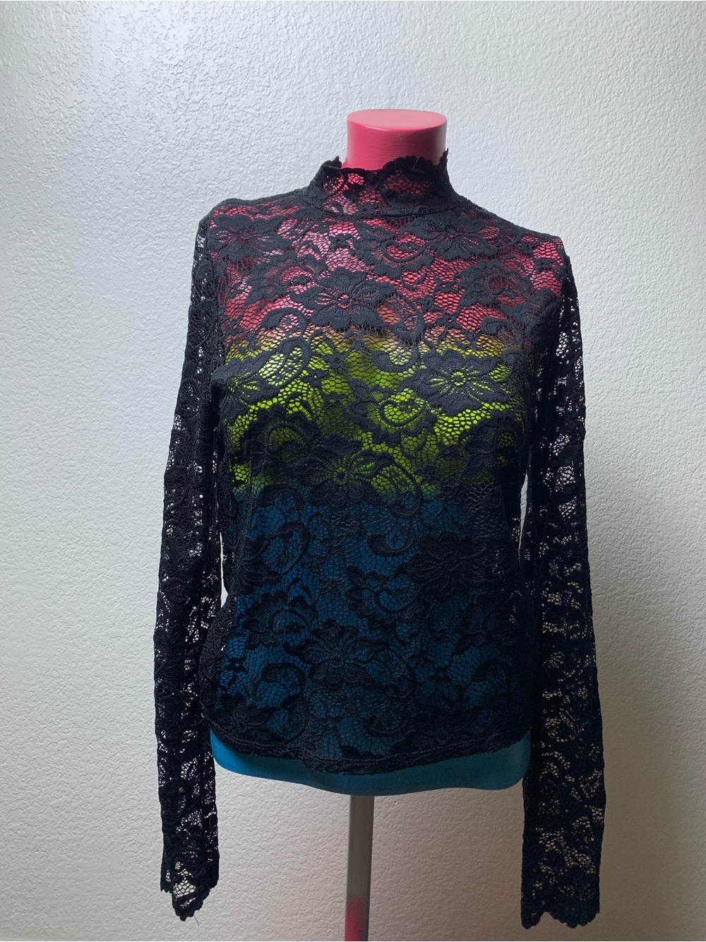 Heart & Hips Black Sheer Floral Lace Mock Neck Long Sleeve Top L